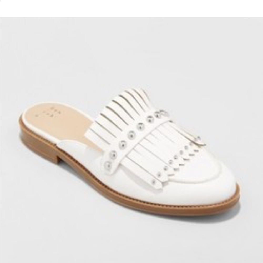 Women’s karoline backless  loafer mules size 9